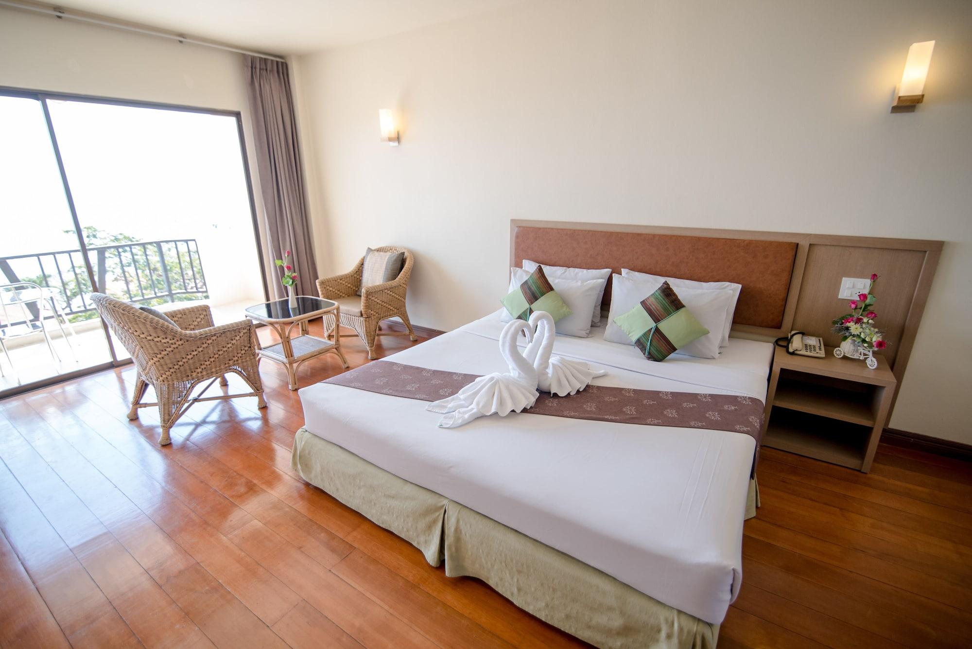 New Travel Beach Hotel & Resort Chao Lao Beach Exterior foto