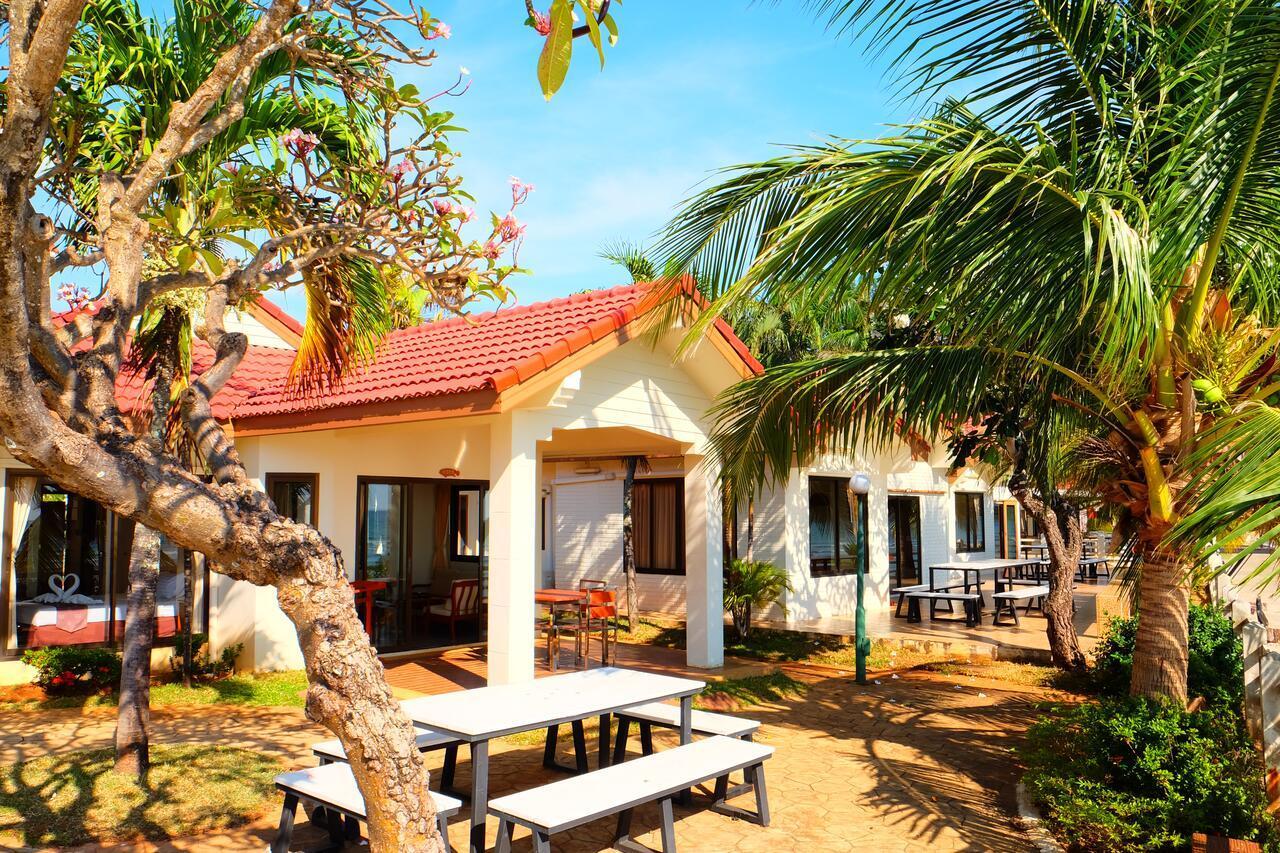 New Travel Beach Hotel & Resort Chao Lao Beach Exterior foto